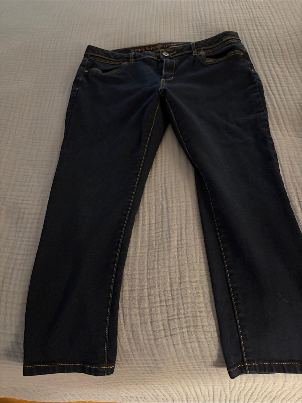 Vera Wang Navy Skinny Stretch Jeans with Contrast Stitching